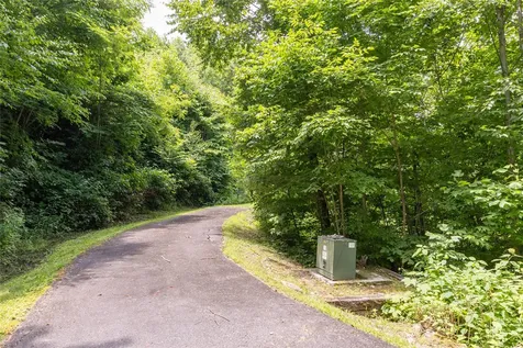 2652 Pilot Knob Road Glenville NC 28736