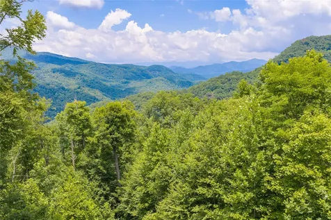 2652 Pilot Knob Road Glenville NC 28736