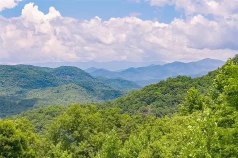 2652 Pilot Knob Road Glenville NC 28736