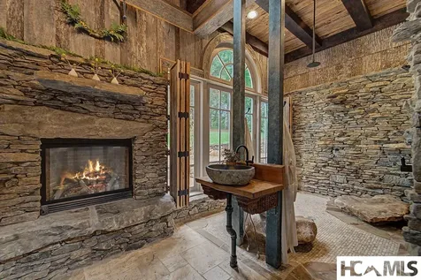 739 Mark Dowdle Road Franklin NC 28734