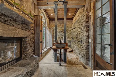 739 Mark Dowdle Road Franklin NC 28734