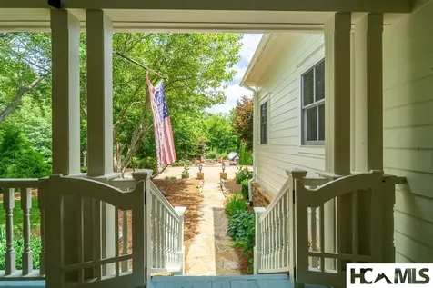 739 Mark Dowdle Road Franklin NC 28734