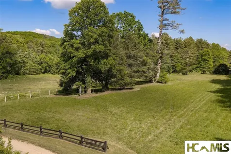 185 Hemlock Lane Sapphire NC 28774