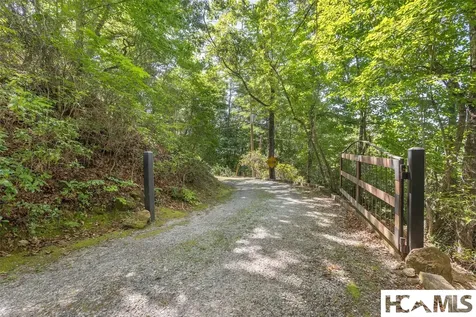 597 Chinquapin Mountain Road Franklin NC 28734