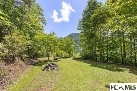 597 Chinquapin Mountain Road Franklin NC 28734