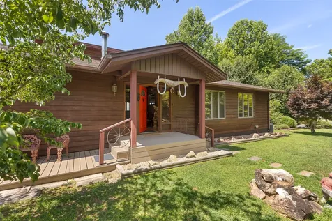 597 Chinquapin Mountain Road Franklin NC 28734