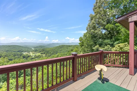 597 Chinquapin Mountain Road Franklin NC 28734