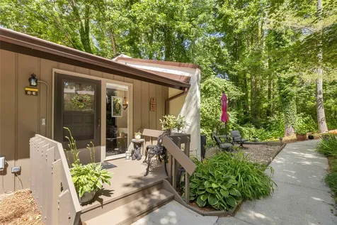 50 Dogwood Knob Sapphire NC 28774