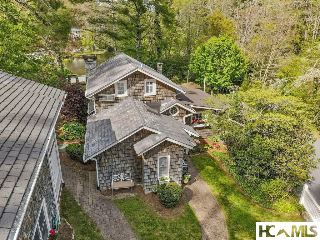 343 Cullasaja Road Highlands NC 28741