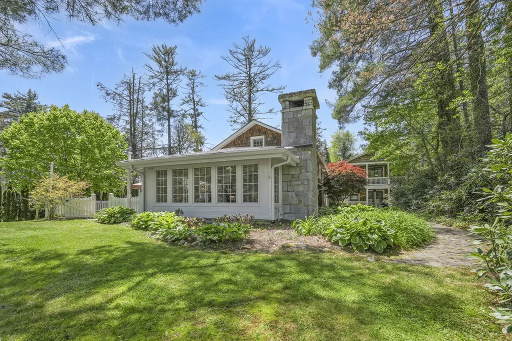 343 Cullasaja Road Highlands NC 28741