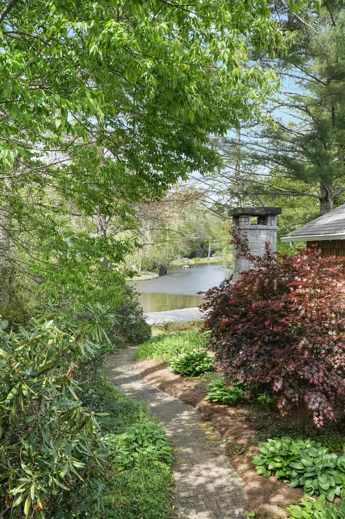 343 Cullasaja Road Highlands NC 28741
