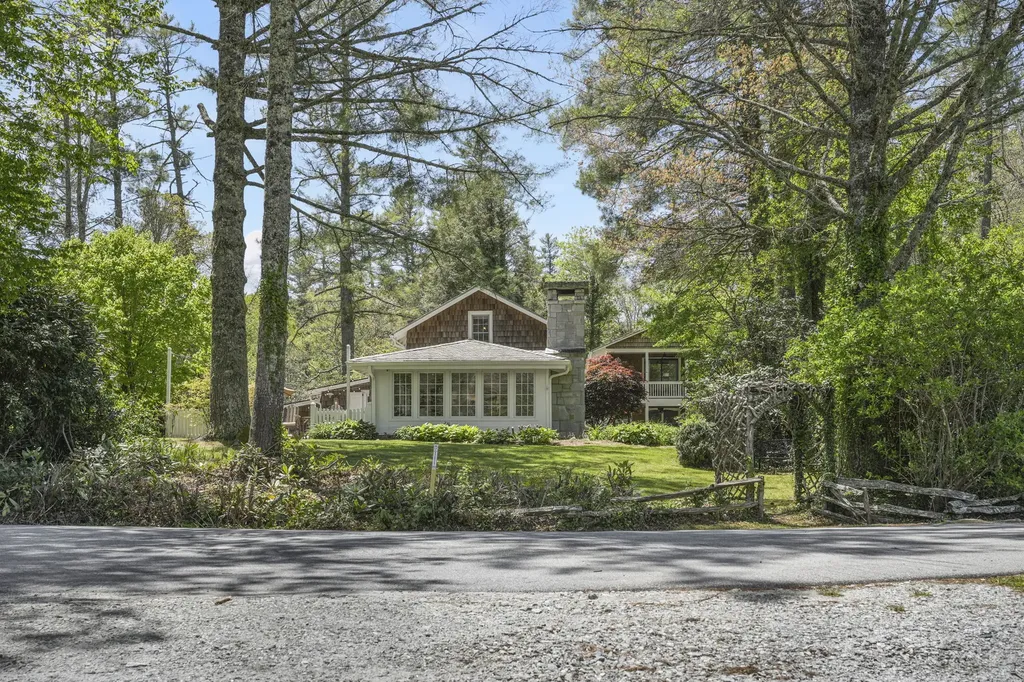 343 Cullasaja Road Highlands NC 28741