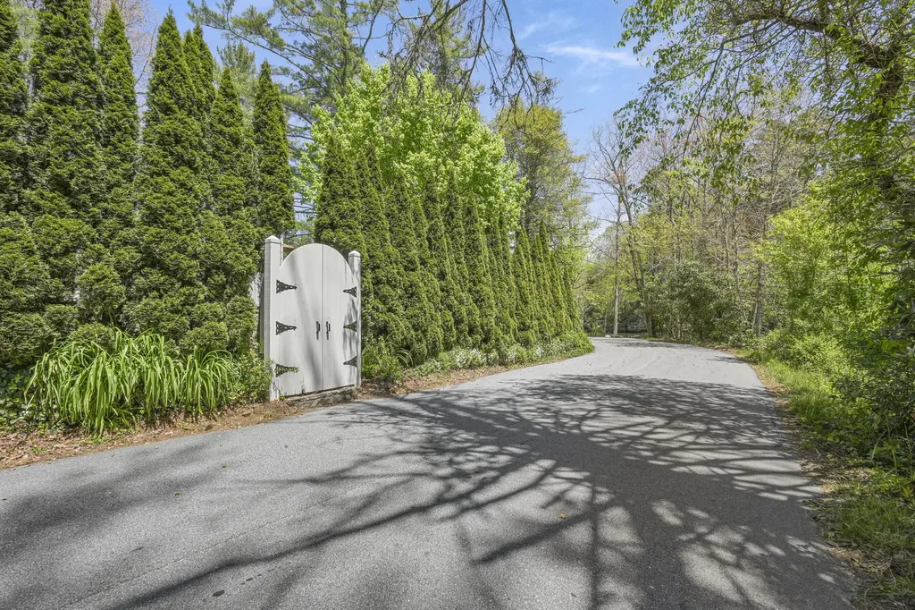 343 Cullasaja Road Highlands NC 28741
