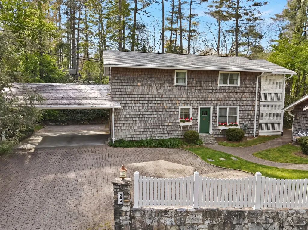 343 Cullasaja Road Highlands NC 28741
