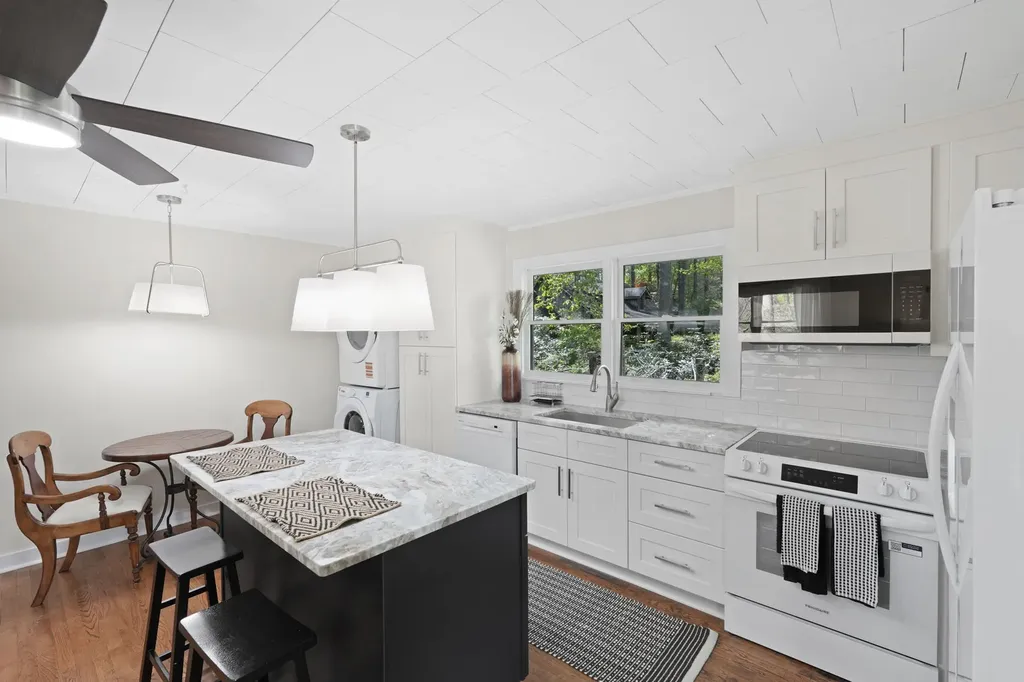 343 Cullasaja Road Highlands NC 28741