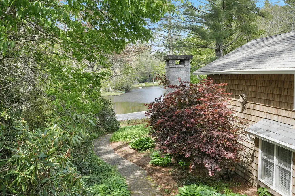 343 Cullasaja Road Highlands NC 28741