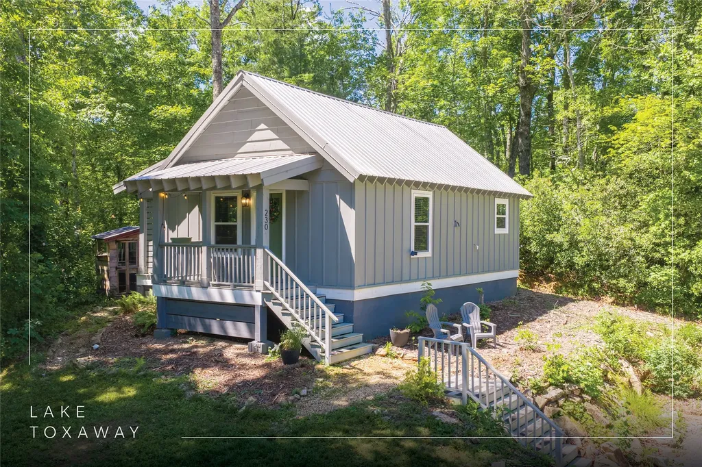 230 Tangleroot Road Lake Toxaway NC 28747