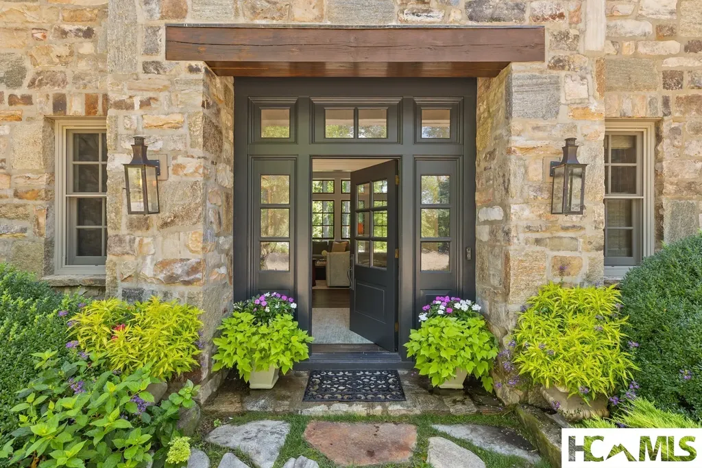 2071 High Mountain Drive Cashiers NC 28717
