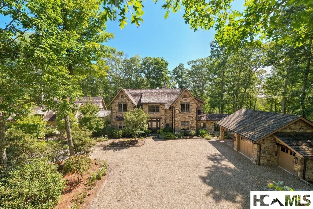 2071 High Mountain Drive Cashiers NC 28717