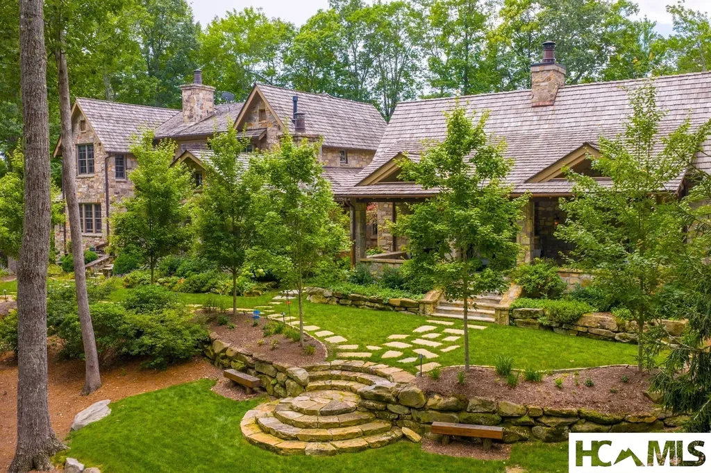 2071 High Mountain Drive Cashiers NC 28717