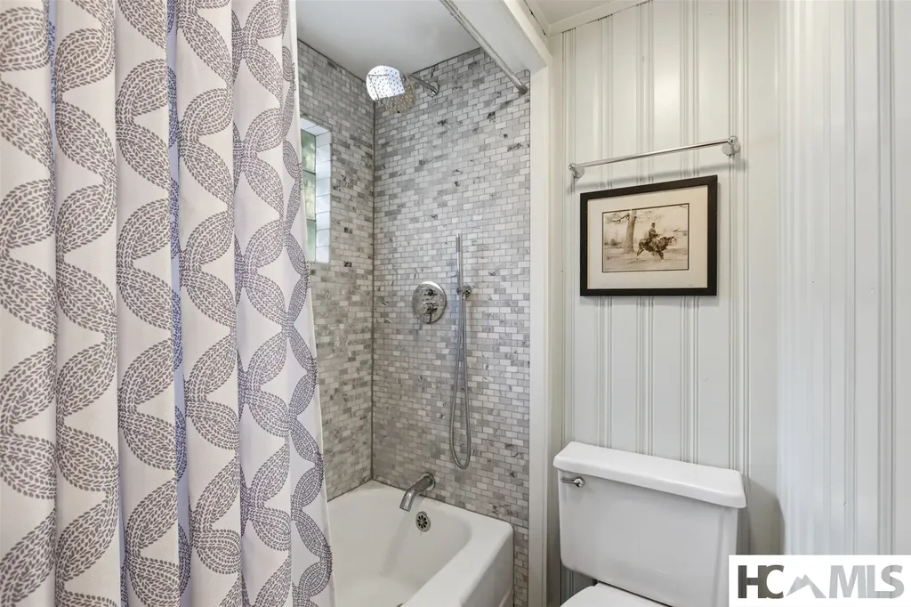 1921 Franklin Road Highlands NC 28741