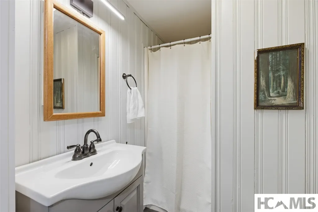 1921 Franklin Road Highlands NC 28741