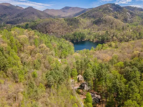 82 Meadow Ridge Court Tuckasegee NC 28783