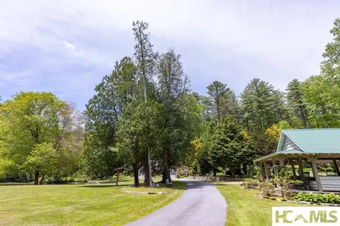 1955 Dillard Road Highlands NC 28741