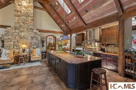 1955 Dillard Road Highlands NC 28741
