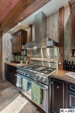 1955 Dillard Road Highlands NC 28741