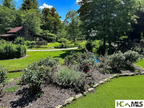 115 Wildflower Road Scaly Mountain NC 28775