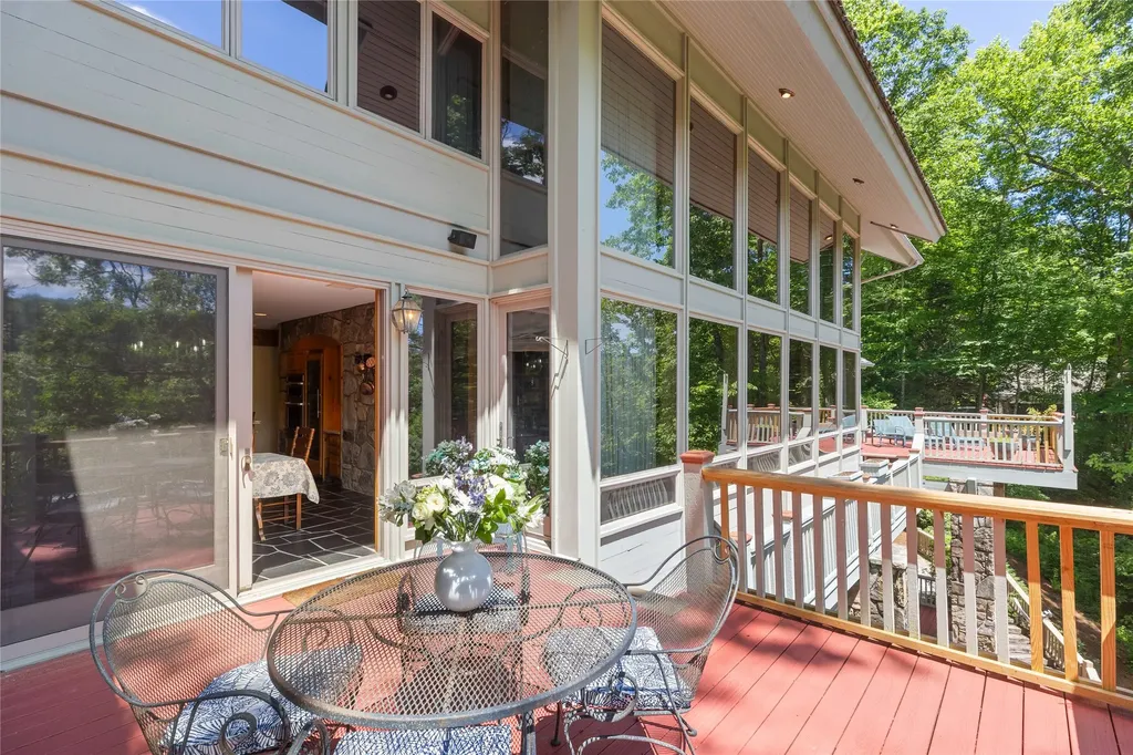 56 The Rapids Road Sapphire NC 28774