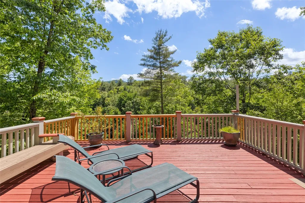56 The Rapids Road Sapphire NC 28774