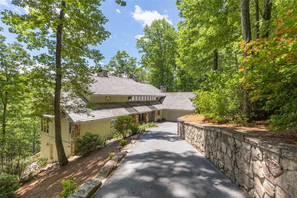 56 The Rapids Road Sapphire NC 28774