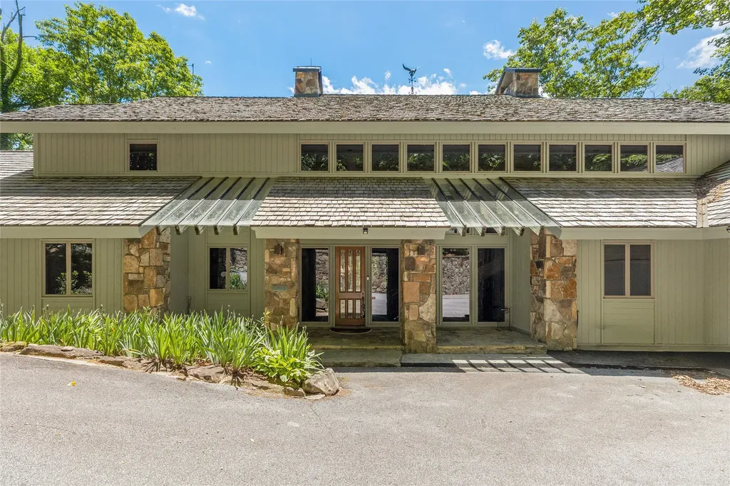 56 The Rapids Road Sapphire NC 28774