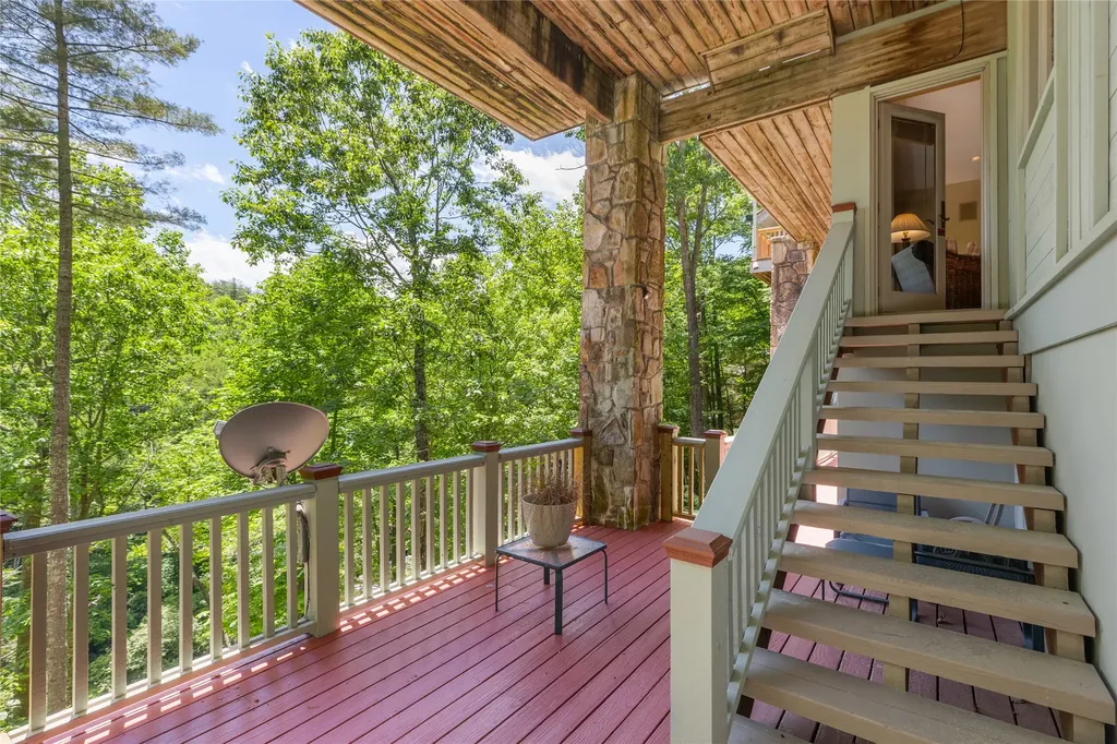 56 The Rapids Road Sapphire NC 28774
