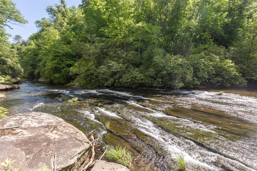 56 The Rapids Road Sapphire NC 28774