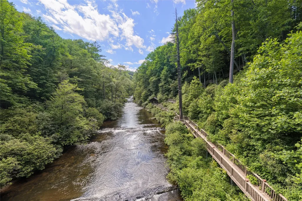 56 The Rapids Road Sapphire NC 28774