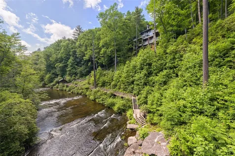 56 The Rapids Road Sapphire NC 28774