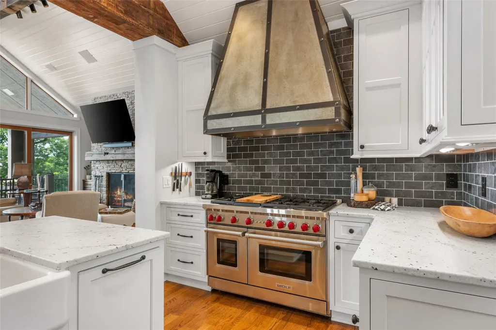100 Meadow Ridge Drive Lake Toxaway NC 28747