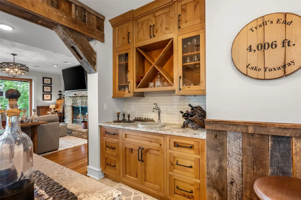100 Meadow Ridge Drive Lake Toxaway NC 28747