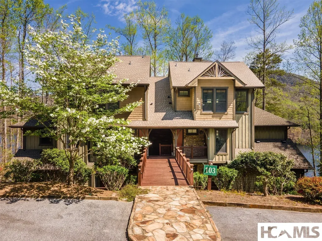 103 Southshore Drive Tuckasegee NC 28783