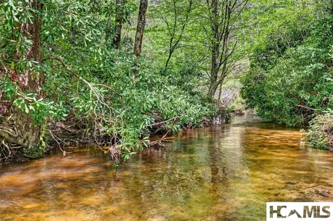 140 Twin Kettle Falls Glenville NC 28736