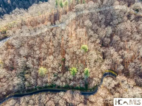 762 Scarlet Oak Road Tuckasegee NC 28783