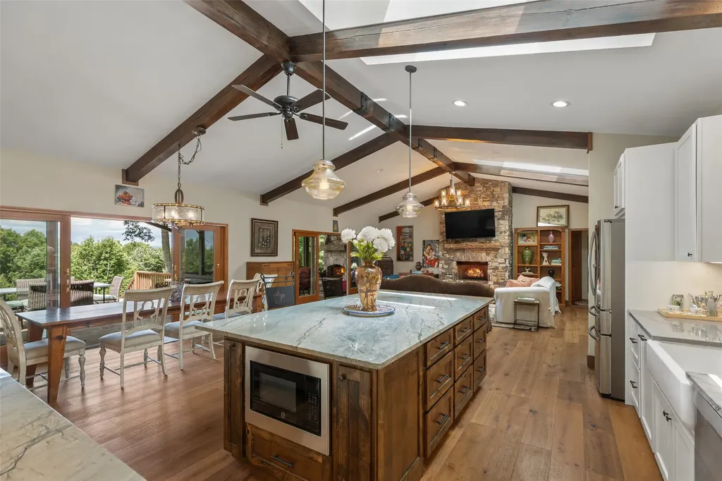 41 Flat Creek Drive Glenville NC 28736
