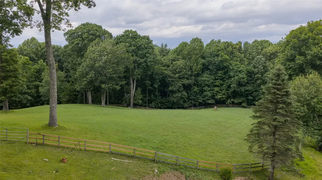 41 Flat Creek Drive Glenville NC 28736