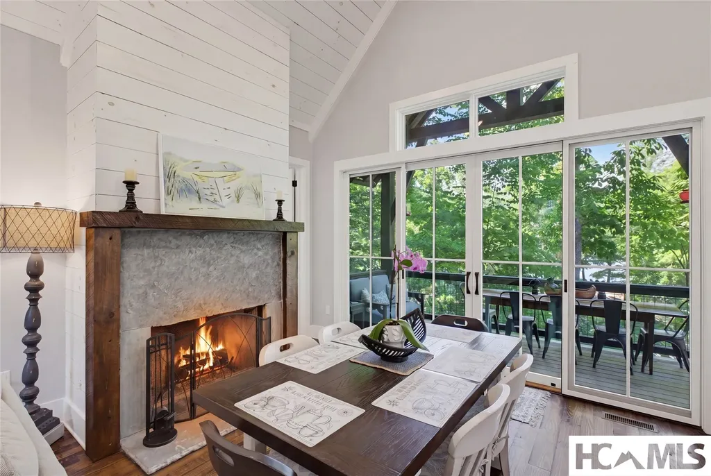 561 Harbor Ridge Drive Tuckasegee NC 28783