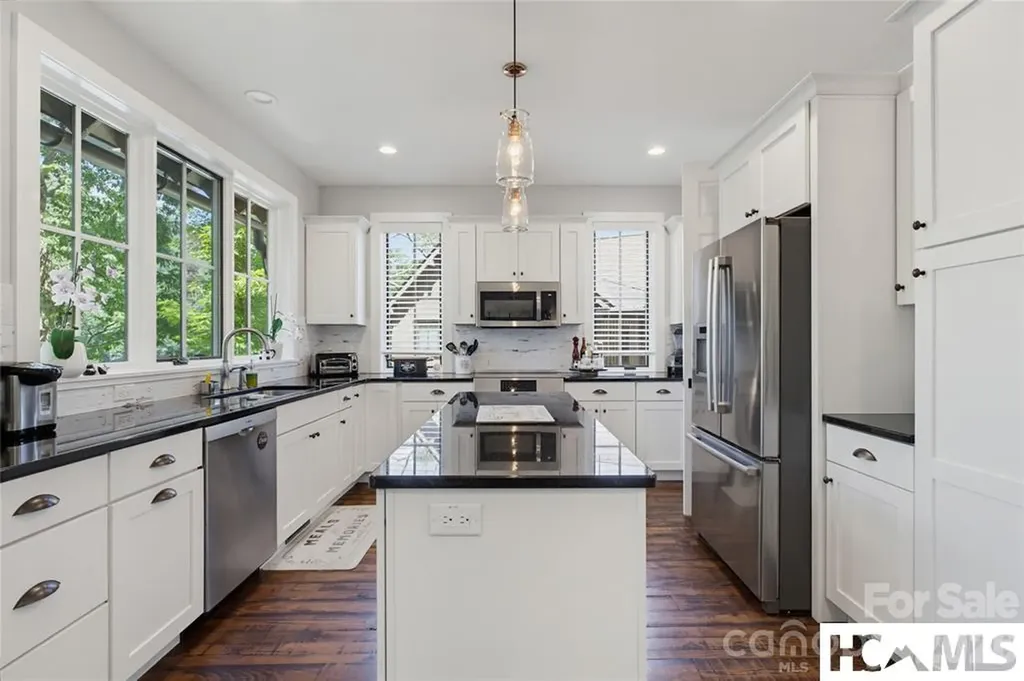 561 Harbor Ridge Drive Tuckasegee NC 28783