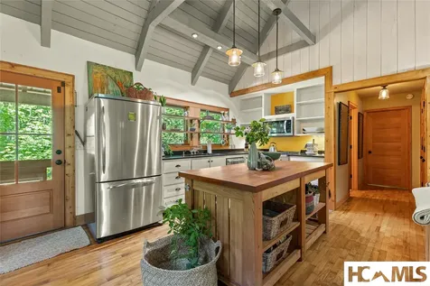 1005 Concho Mountain Cullowhee NC 28723
