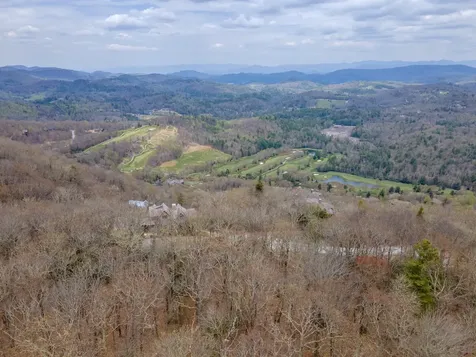 88 Squires Point Highlands NC 28741
